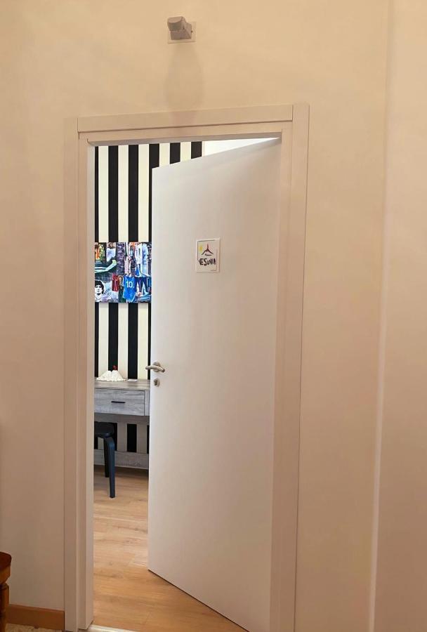 Vesuvia Apartment Наполи Екстериор снимка